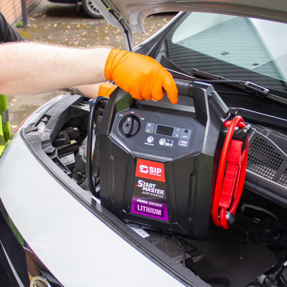 SIP 4000A 12V/24V Lithium Jump Starter